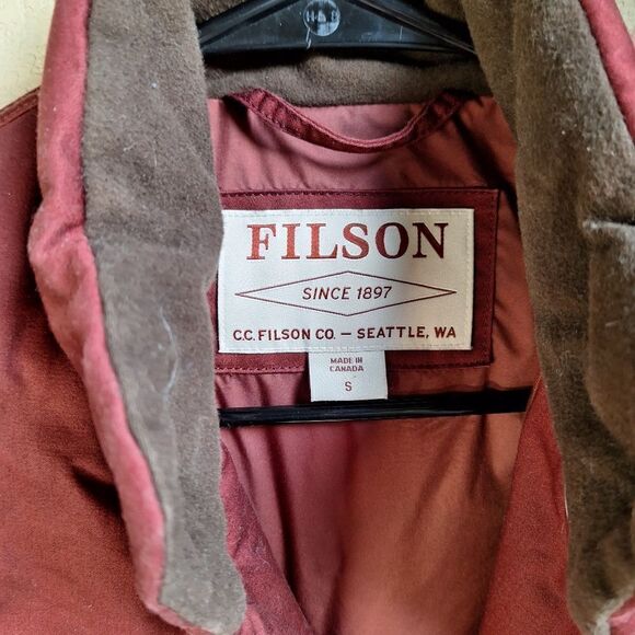 Filson Quilted Westward Vest Burnt Red Small - Picture 4 of 7
